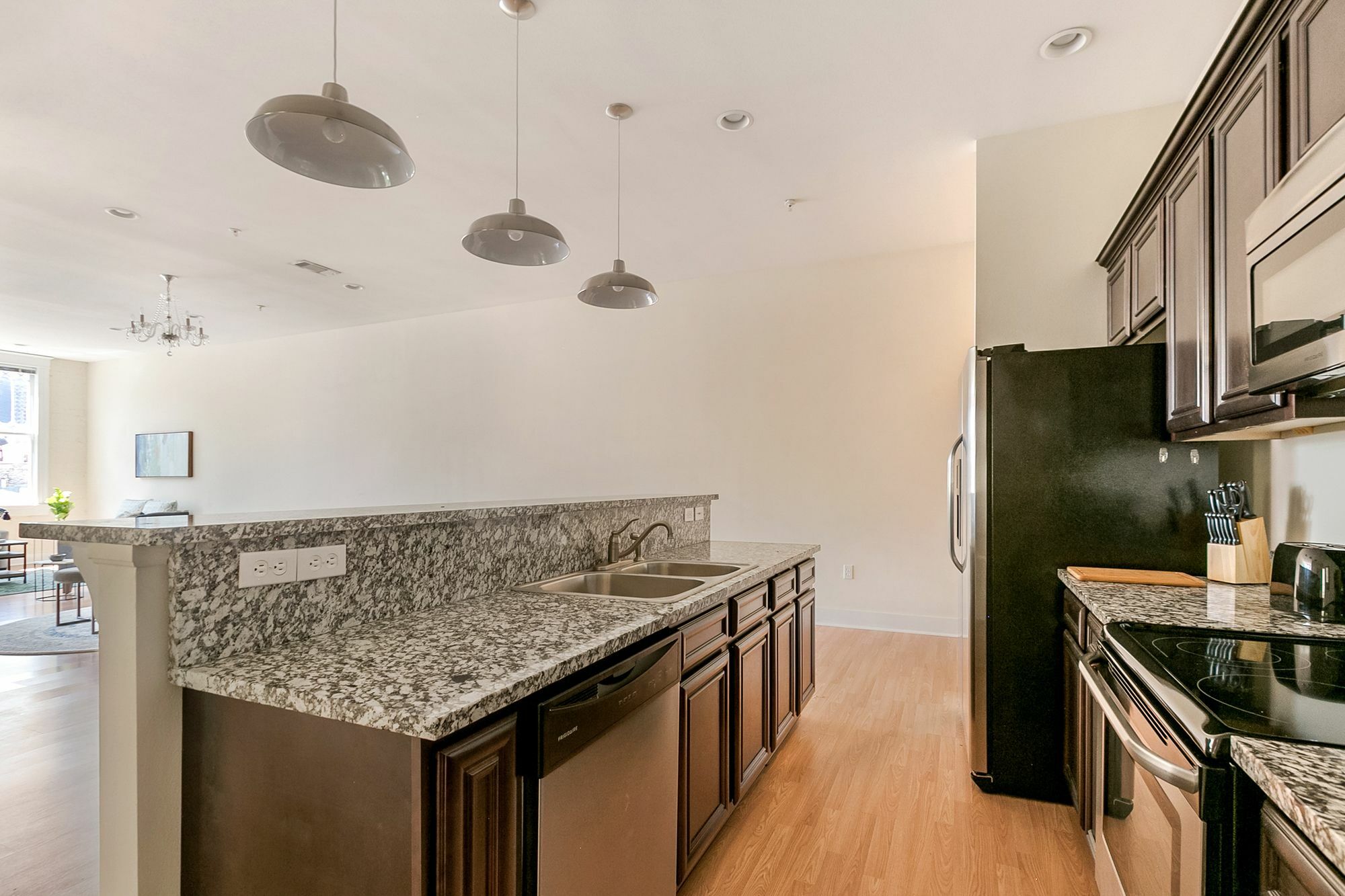 Chic 3br In Arts/warehouse District By Sonder Apartment
